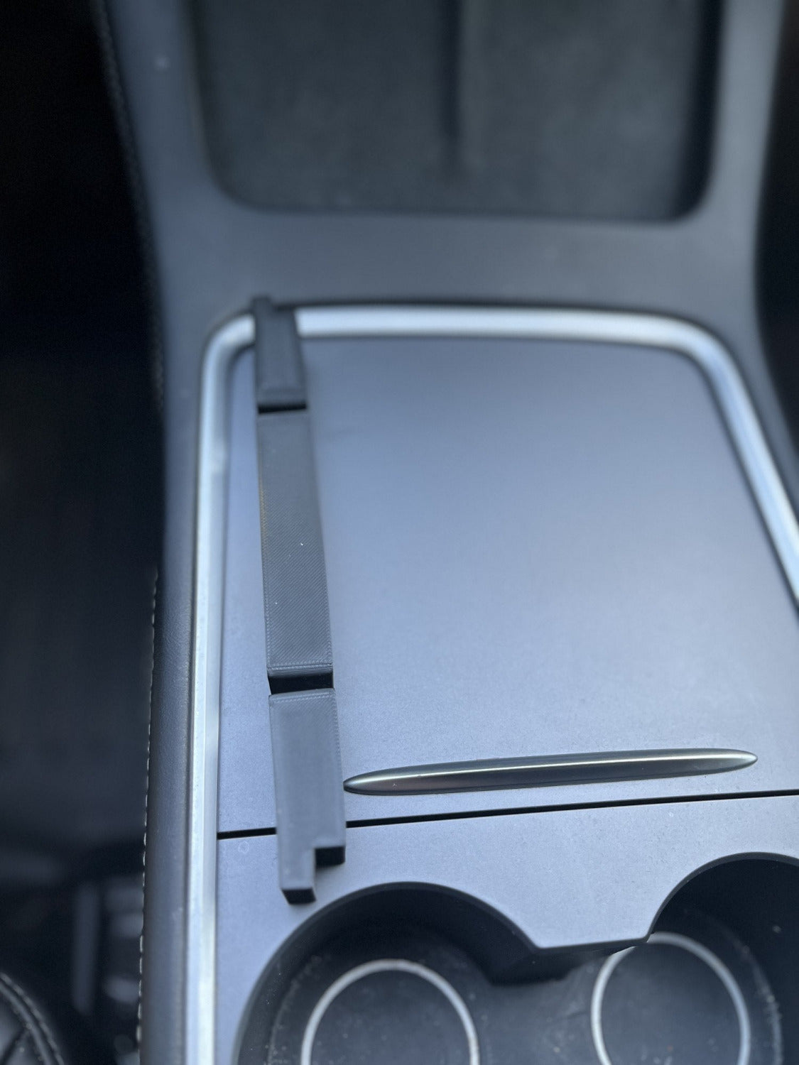 Tesla Model Y Phone Cable USB Charger Holder Organizer